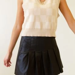 Le Lis No Explanation Faux Leather Pleated Mini Skirt