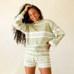 Blue Blush Featured Easy Moves Striped Shorts