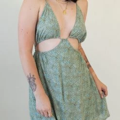 Nectar Clothing Can't Compare Floral Dress Featured