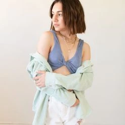 Twin Sister Be Alone Twist Crop Top