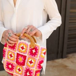 Street Level Crochet Floral Patter Purse Summer Collection