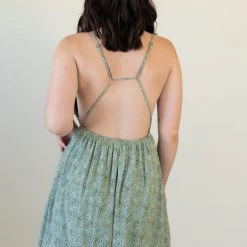 Nectar Clothing Can't Compare Floral Dress Featured