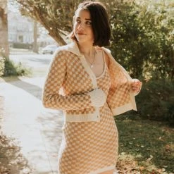 Emory Park Featured Look Back Checkered Cardigan