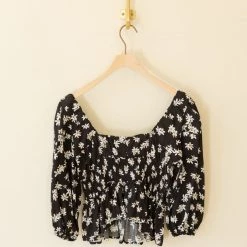 Millibon Featured My City Floral Mid Sleeve Top